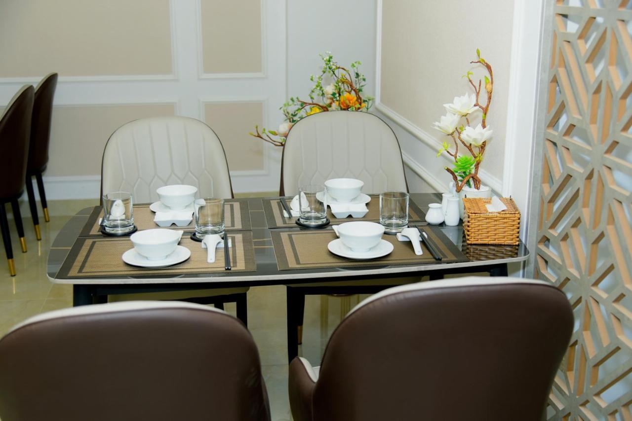 Hera Luxury Hotel Хошимин Екстериор снимка