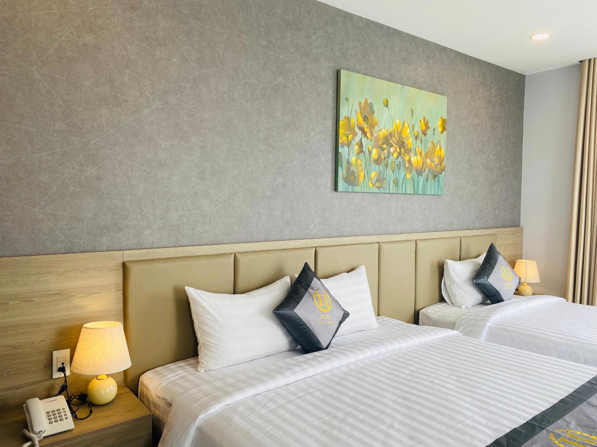 Hera Luxury Hotel Хошимин Екстериор снимка