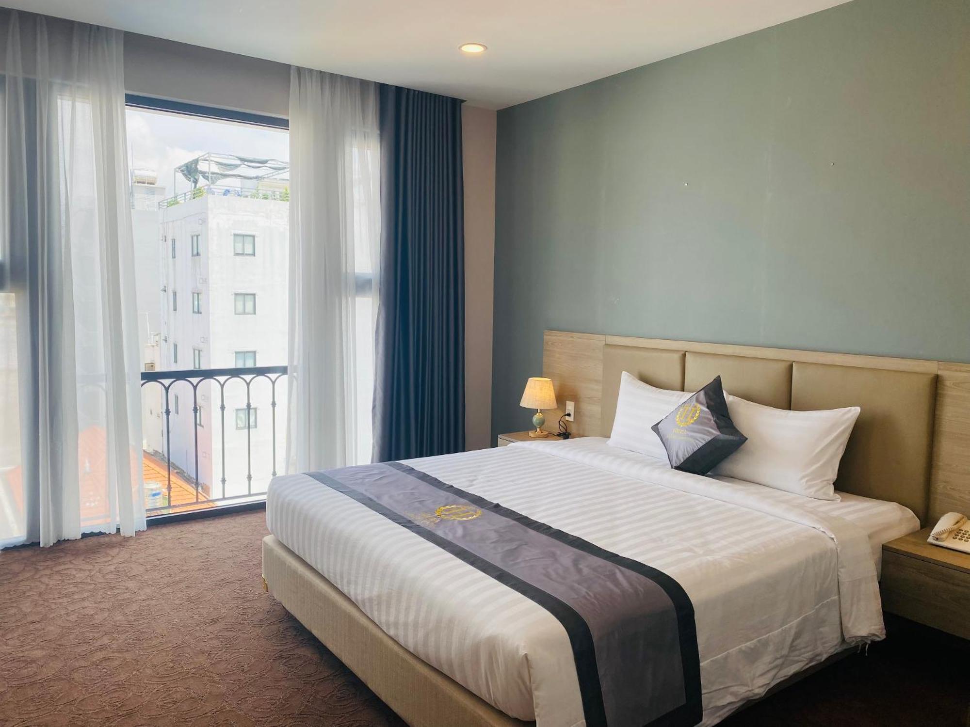 Hera Luxury Hotel Хошимин Екстериор снимка