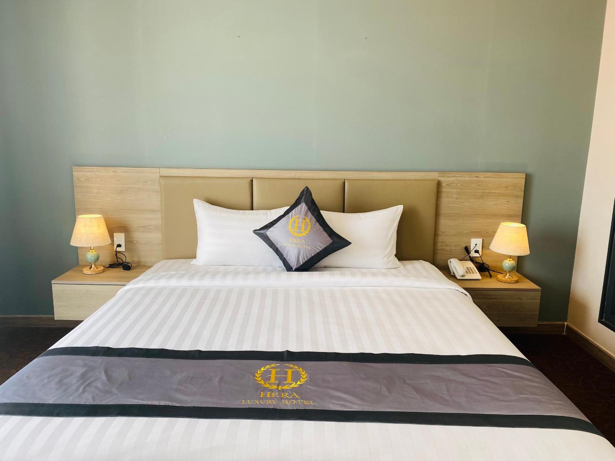 Hera Luxury Hotel Хошимин Екстериор снимка