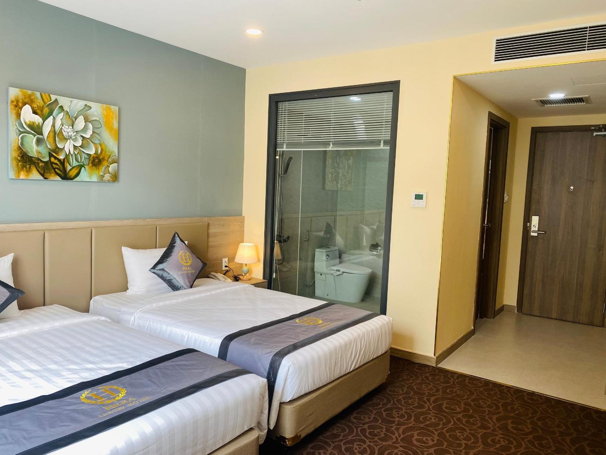 Hera Luxury Hotel Хошимин Екстериор снимка